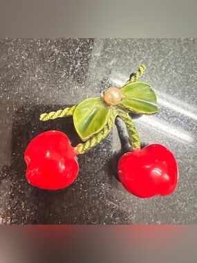 Vintage Original by Robert Cherry and Green Leaf Brooch with Pearl Accent